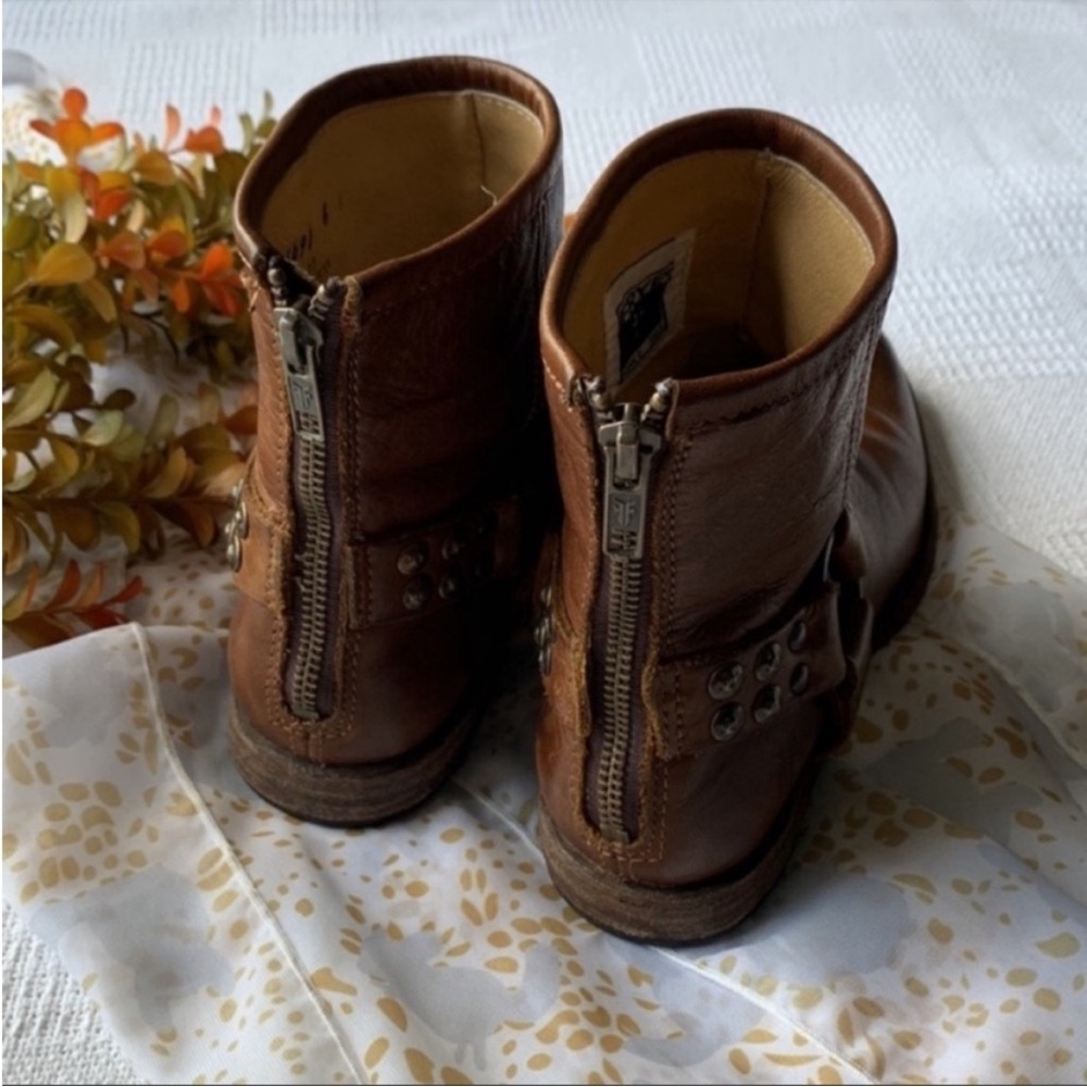 Frye Women’s Philip Studded Harness Boots brown 
size 6 - Picture 6 of 10